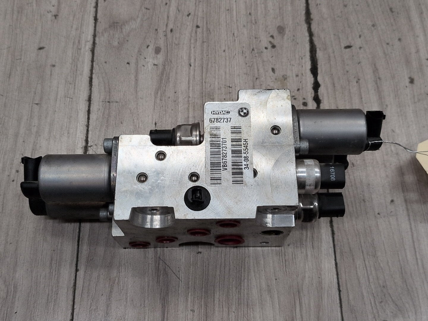 BMW X5 (E70) DYNAMIC DRIVE SUSPENSION HYDRAULIC VALVE BLOCK 37206782737