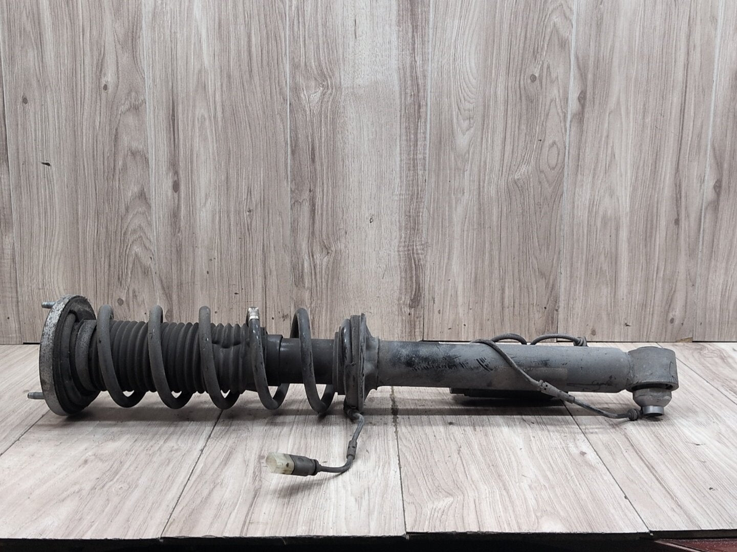 17-23 OEM BMW G30 M550 Rear Right Passenger Side Spring Strut Shock Absorber VDC