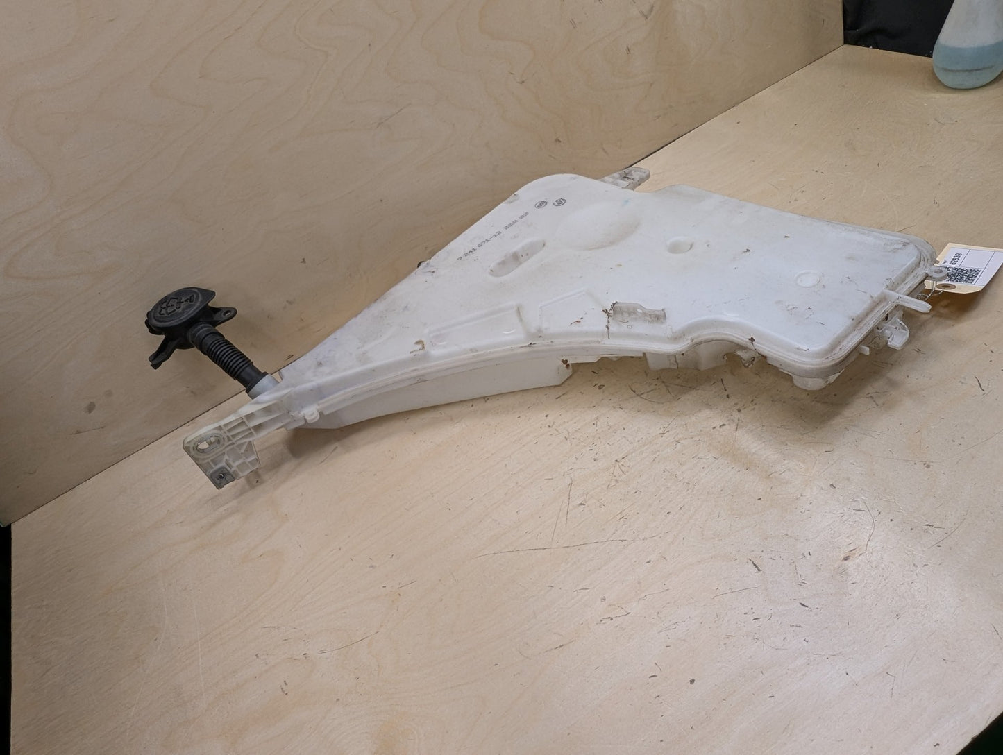 OEM BMW F30 F32 F36 F80 F82 M2 M3 M4 Windshield Washer Fluid Tank Reservoir