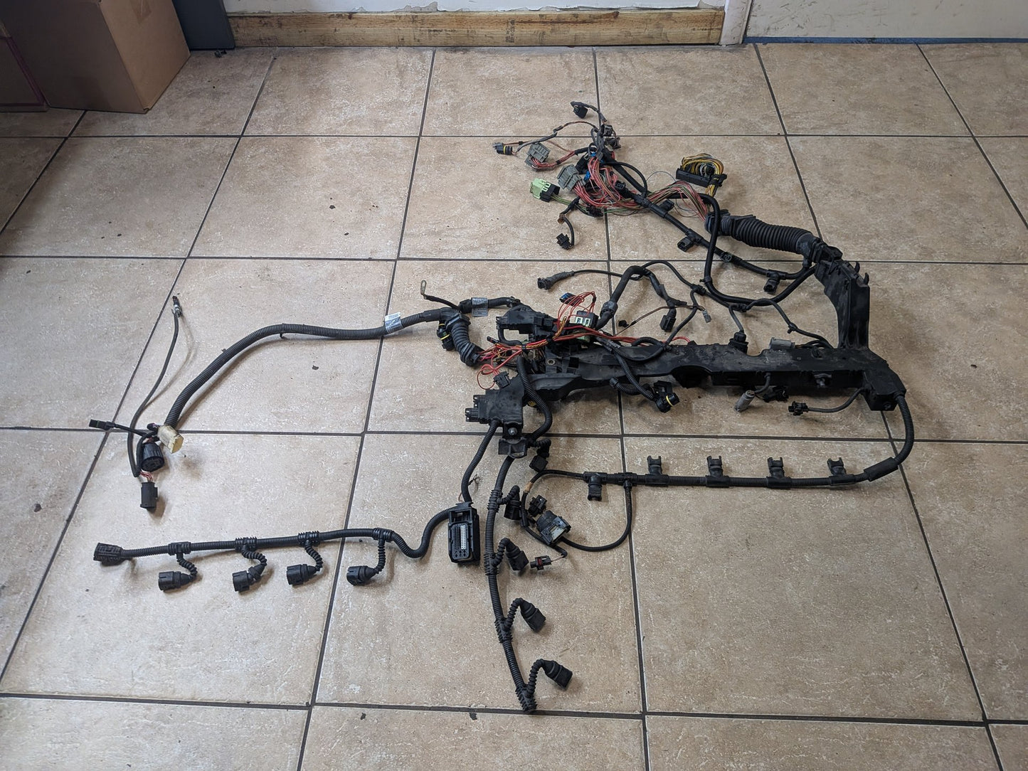 2004-2010 BMW E64 M6 S85B50A Engine Motor Ignition Injector Wiring Wire Harness 7838569
