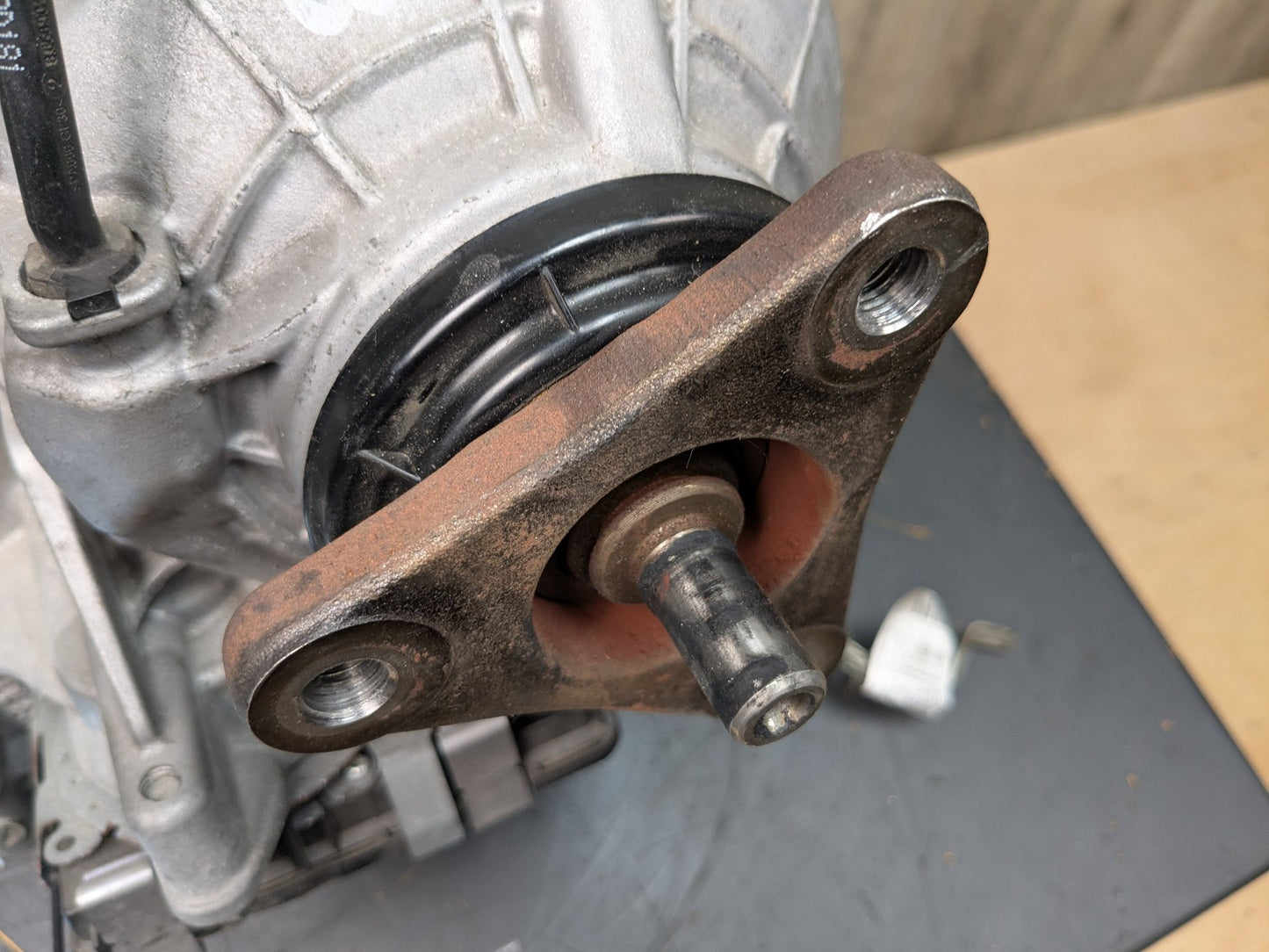 2018 - 2023 BMW X3 G01 Transmission Transfer Case 9470051 B58B30M0