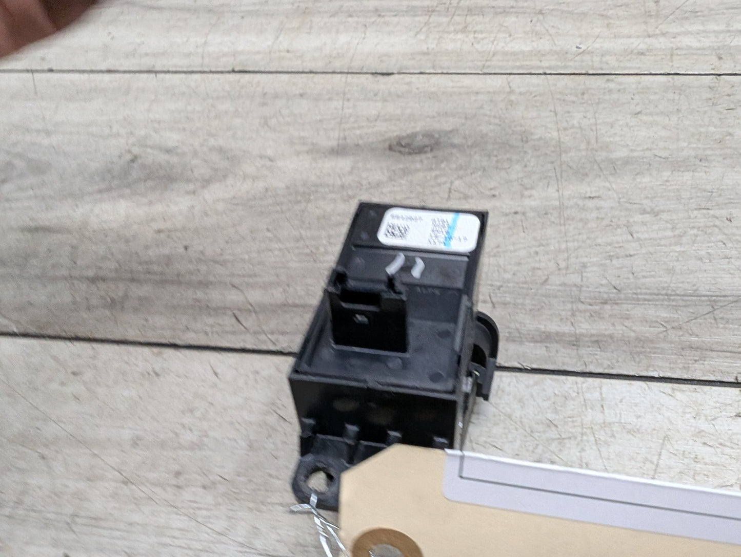 OEM BMW F90 M5 G01 G02 G30 530 540 M550 X3 Parking Brake Auto Hold Switch BLACK