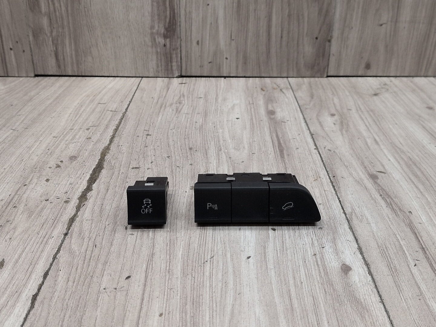 2015-2018 Audi Q3 8U Park Assist Hill Descent Traction Switch Button SET 8U0959674B
