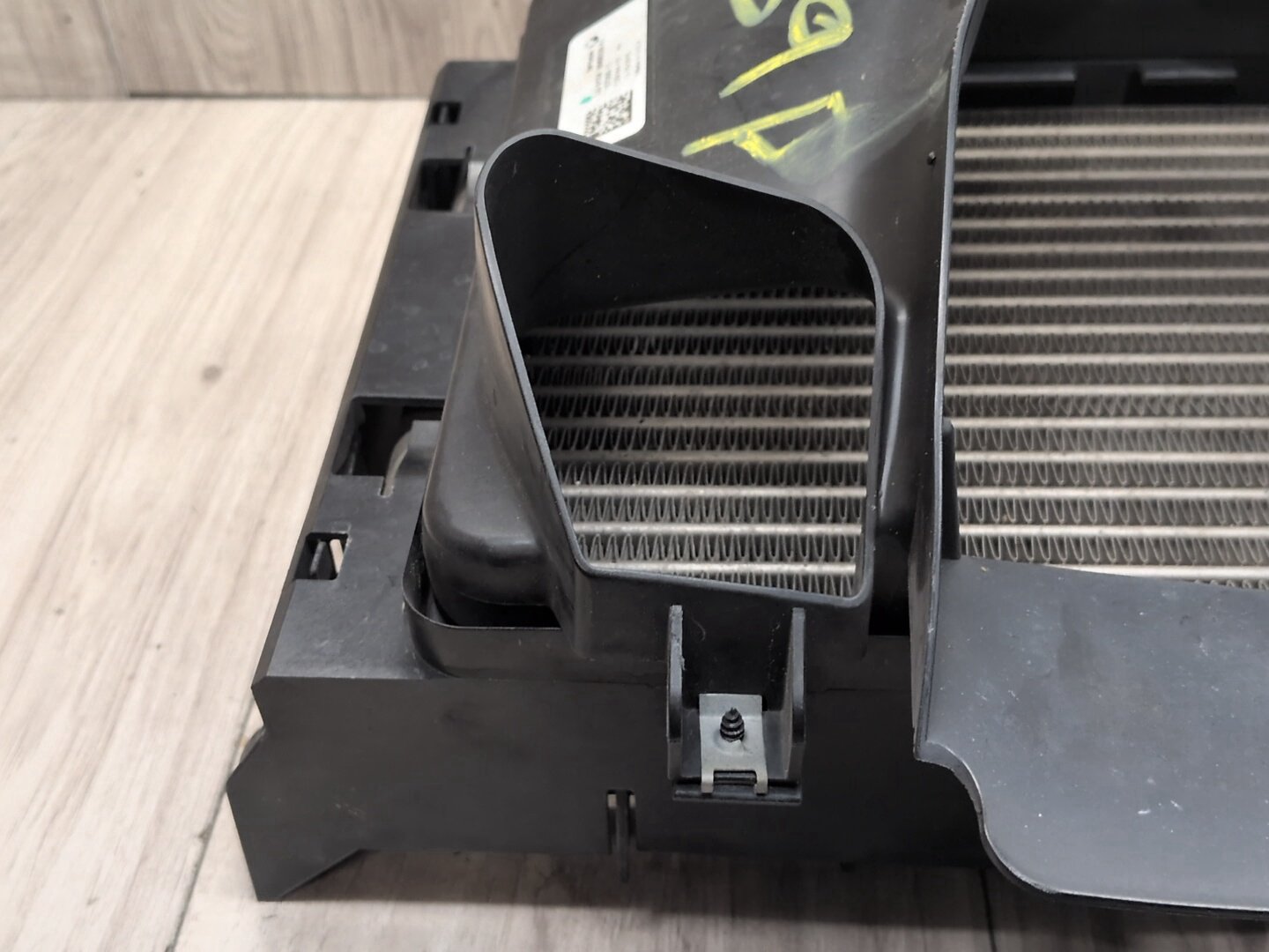 2015 BMW X5 F85 Right Passenger Secondary Auxiliary Radiator 7645693 S63B44T2