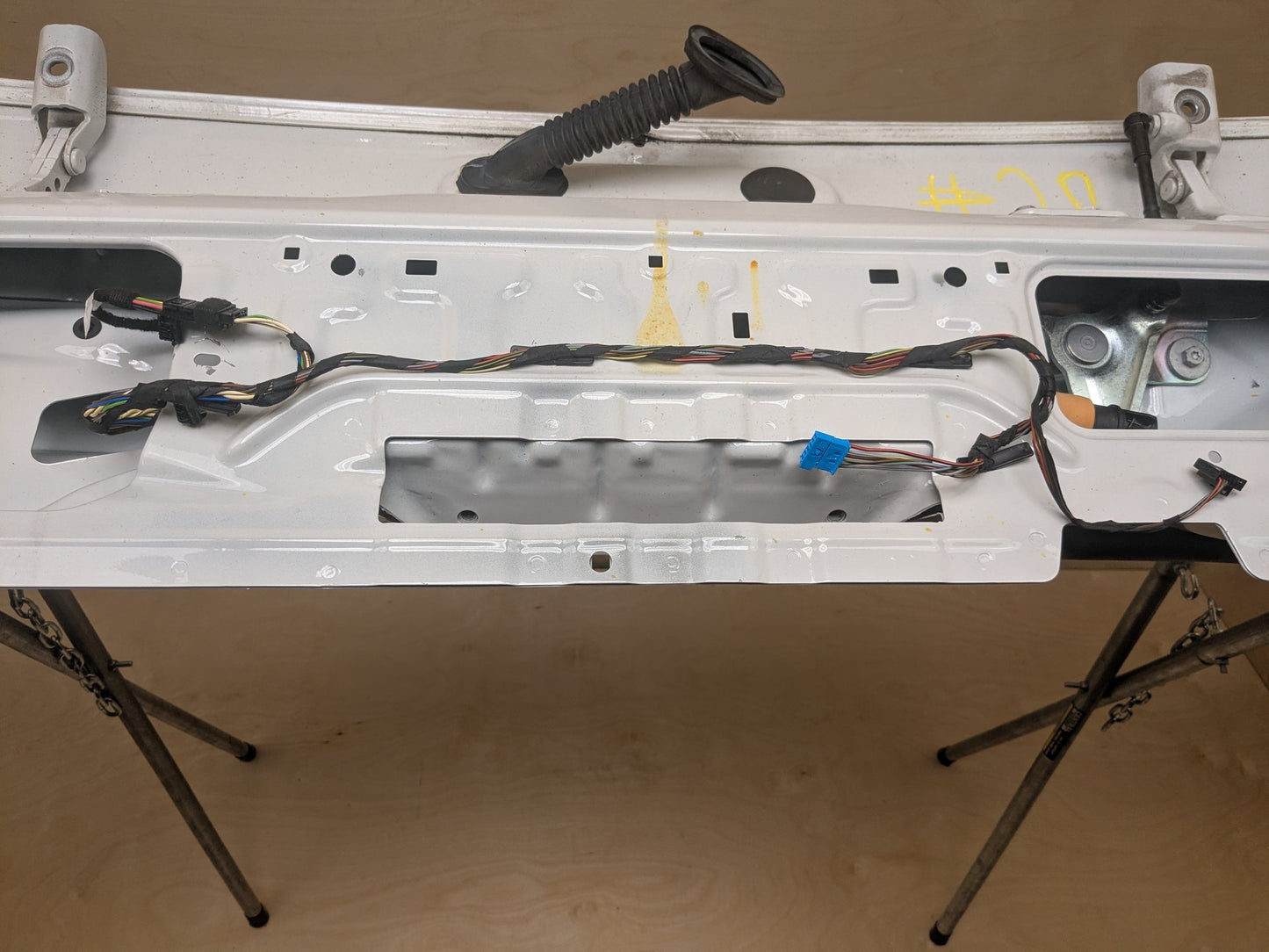 19-25 OEM BMW G05 G07 X5 X7 Rear Lower Trunk Tailgate Door Panel Deck Lid White