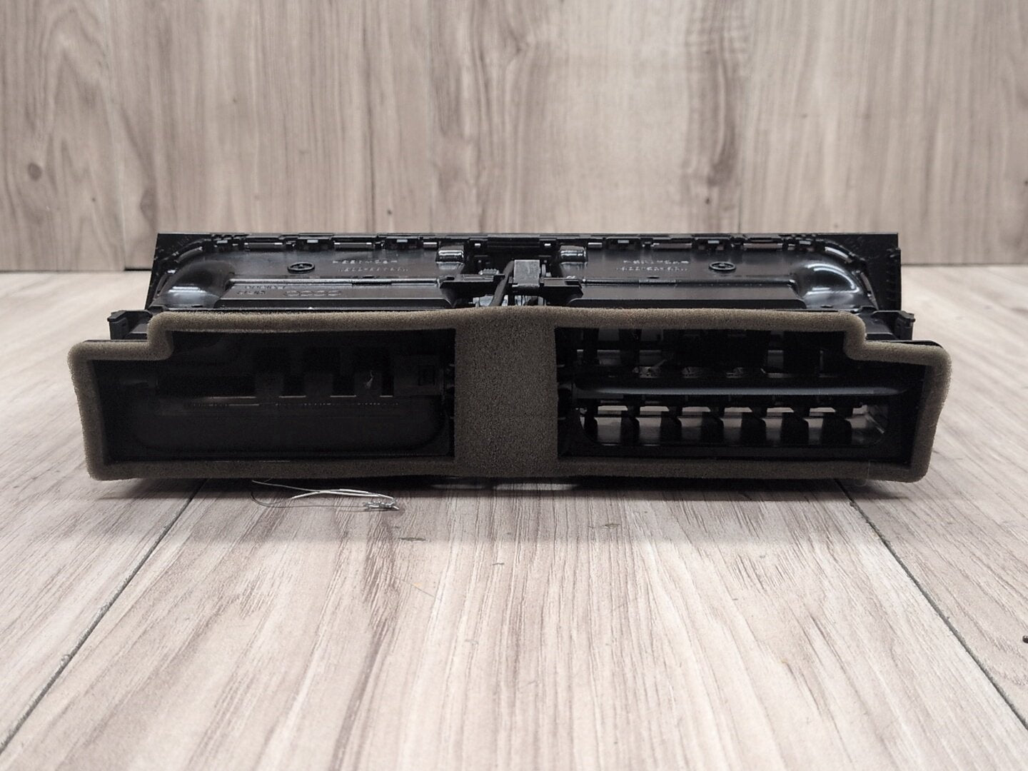 2016 Audi S5 8T Dashboard Dash Board Middle Center Air Vent 8T1820951E CTUB