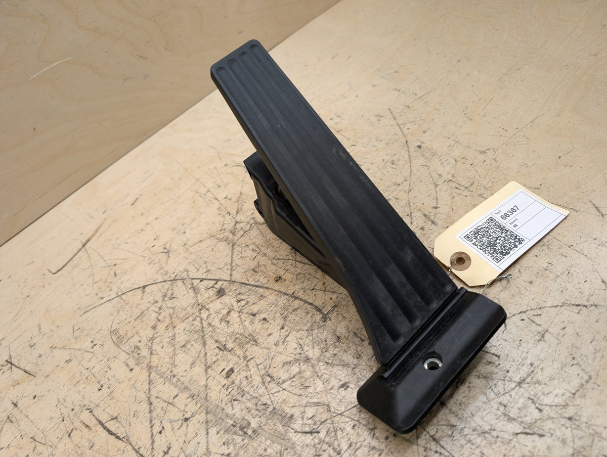 OEM BMW F15 F22 F25 F30 F36 F80 G01 G05 G20 X3 X5 Accelerator Throttle Gas Pedal