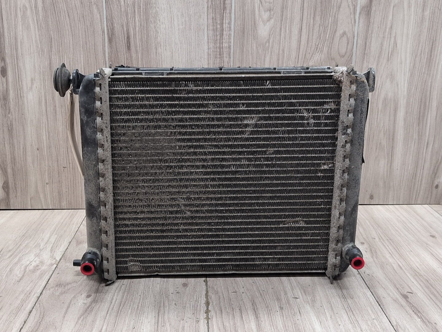 2019 - 2026 BMW X5 G05 Right Passenger Secondary Auxiliary Radiator 8697893 N63B44M3