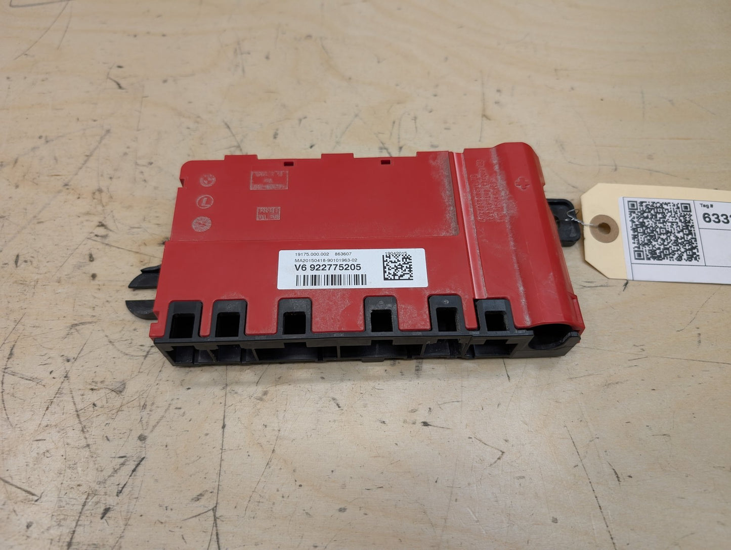 OEM BMW F22 F30 F32 F36 F80 F82 Positive Battery Distributor B+ Power Fuse Box