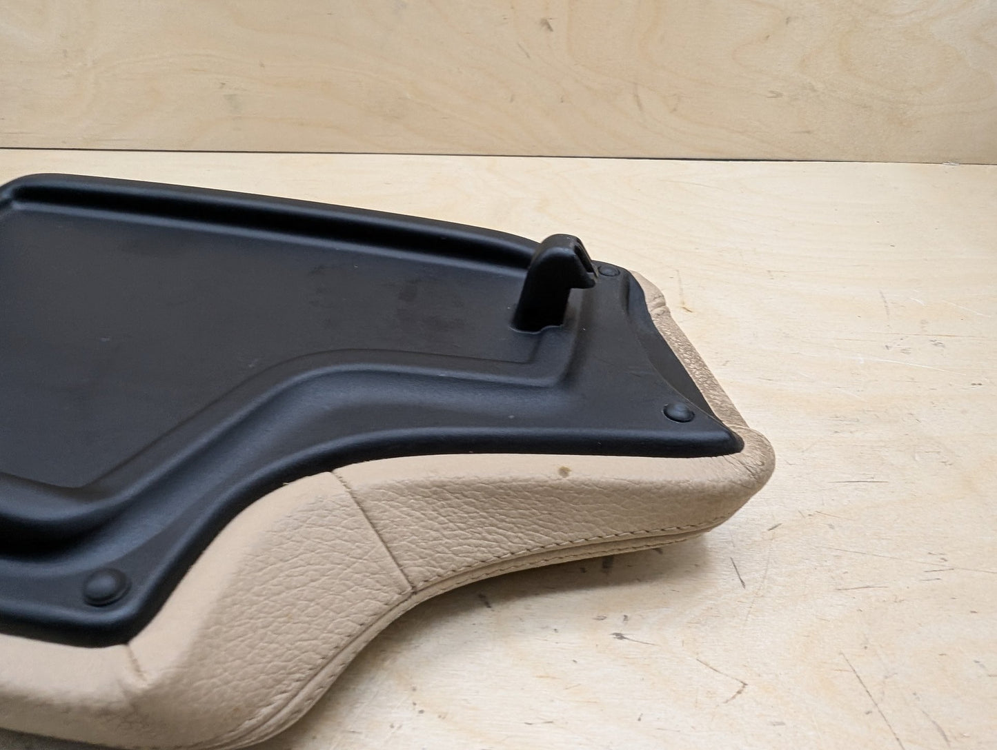 2012-2018 BMW 328i F30 Center Console Armrest Arm Rest 9285130