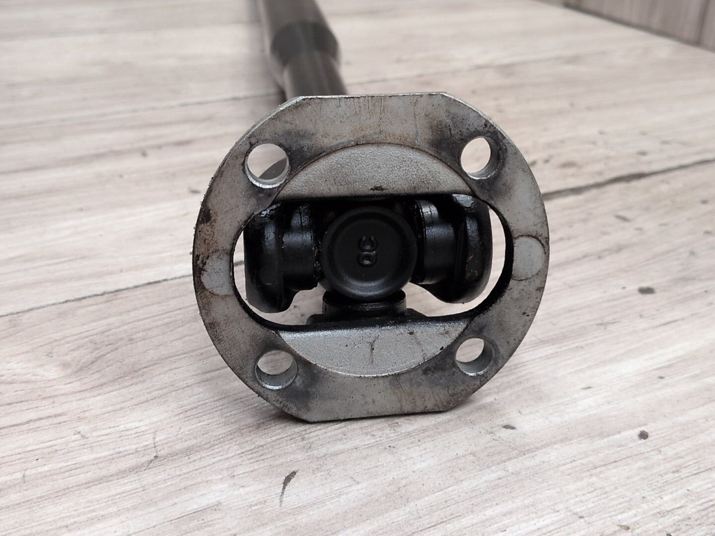 2009-2012 Mercedes-Benz E550 W212 Front Propeller Driveshaft Drive Shaft A2044107001 OEM