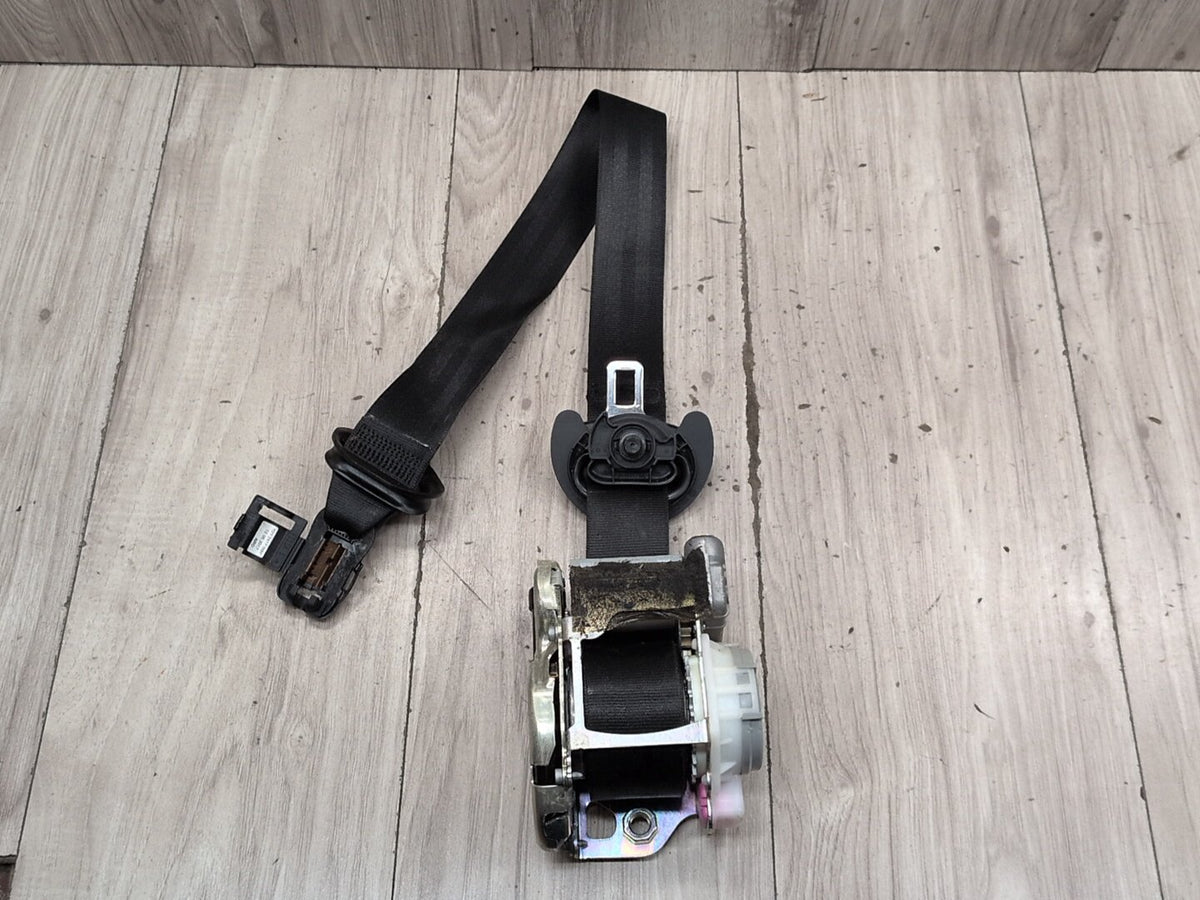 2015-2018 Audi Q3 8U Front Right Passenger Seatbelt Seat Belt Retractor KR16K5618B OEM