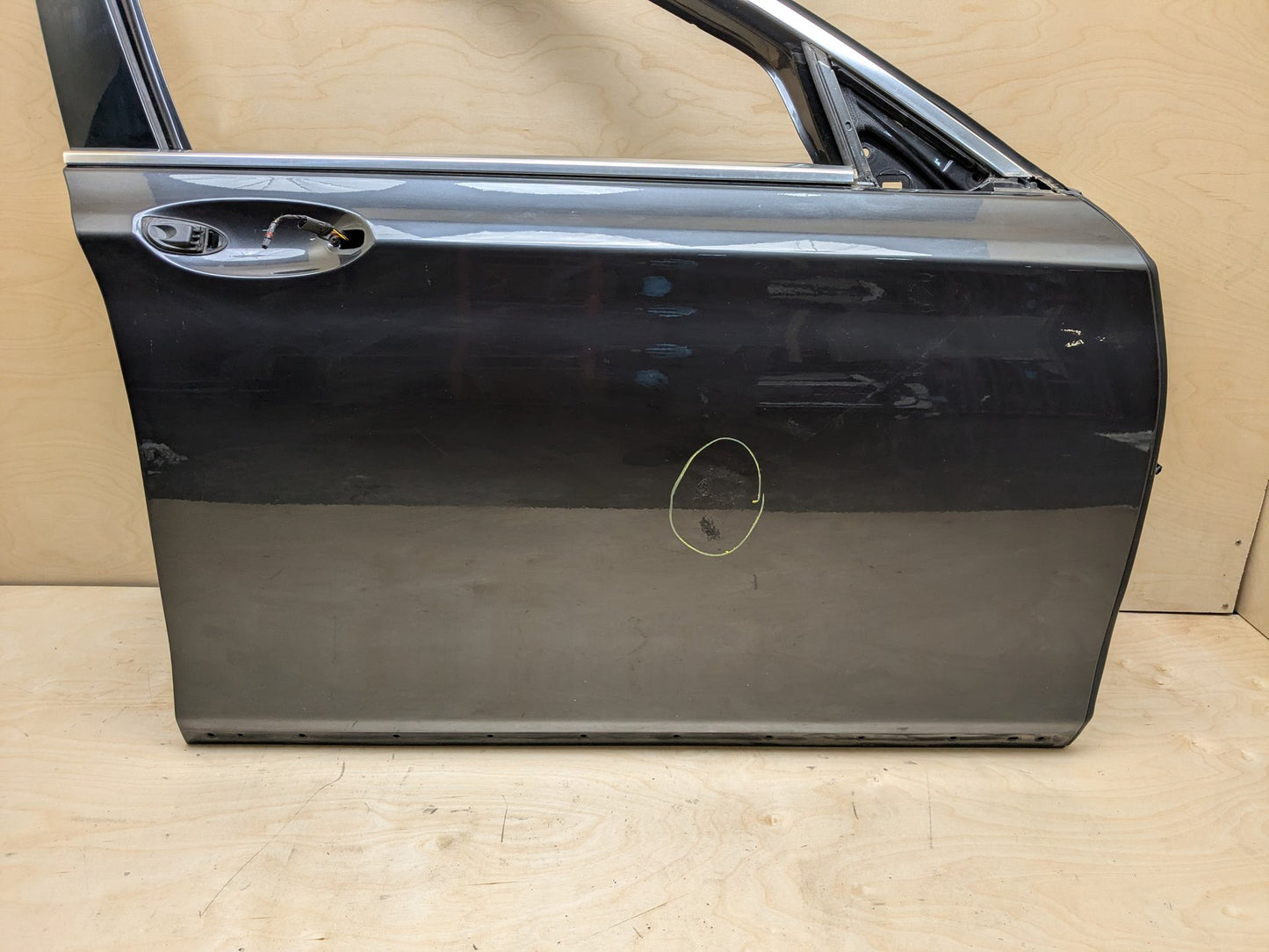 16-22 OEM BMW G11 G12 740 750 M760 Front Right Passenger Door Shell Panel
