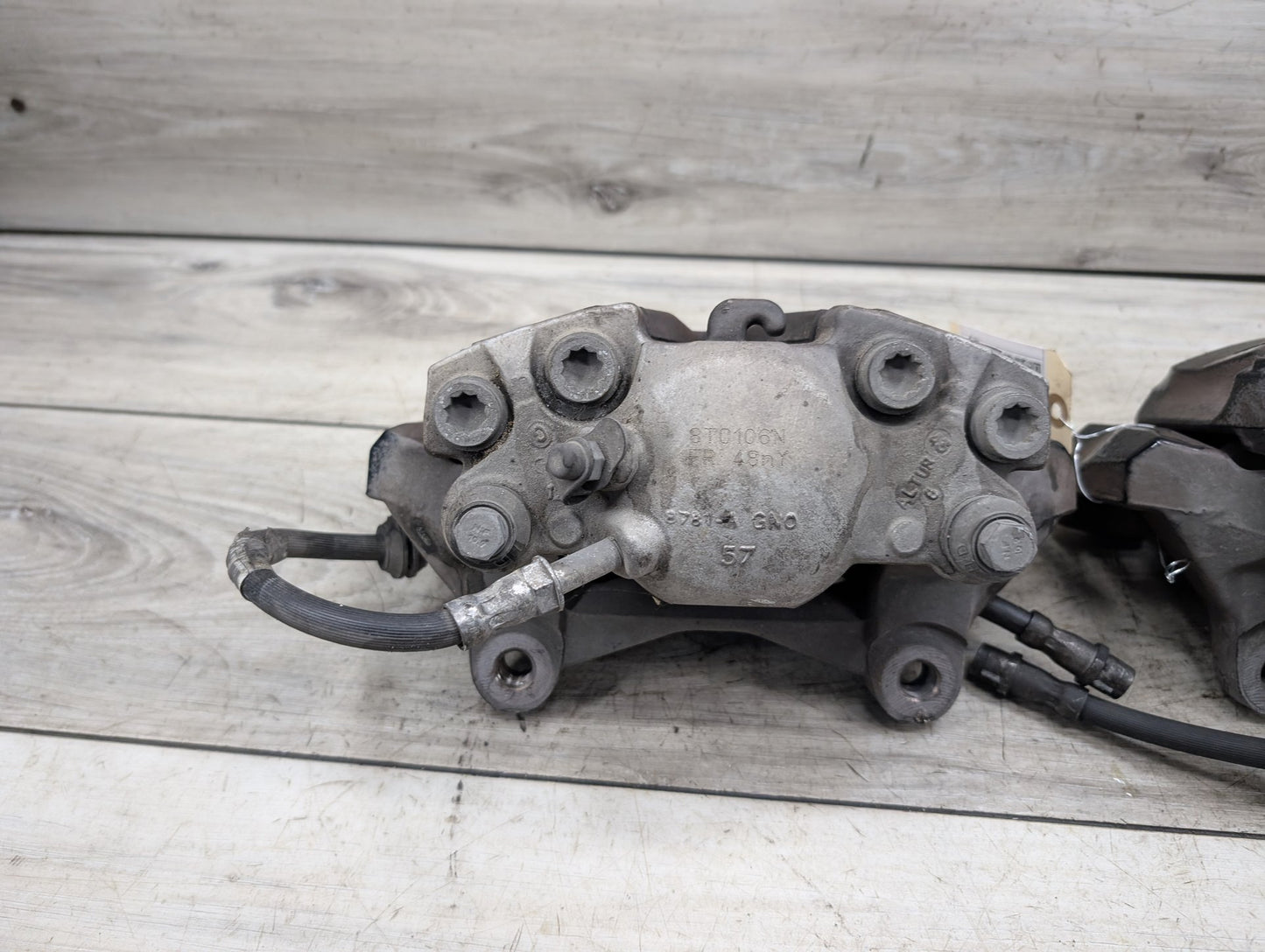 2008 - 2017 Audi S5 8T Front Left Right Brake Caliper SET 8T0105N