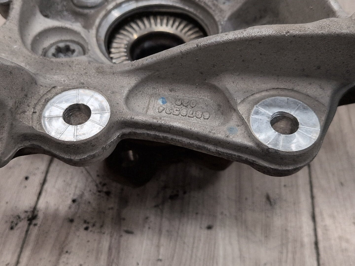 OEM BMW G20 330 M340 REAR Right Passenger Knuckle Wheel Hub Spindle Bearing