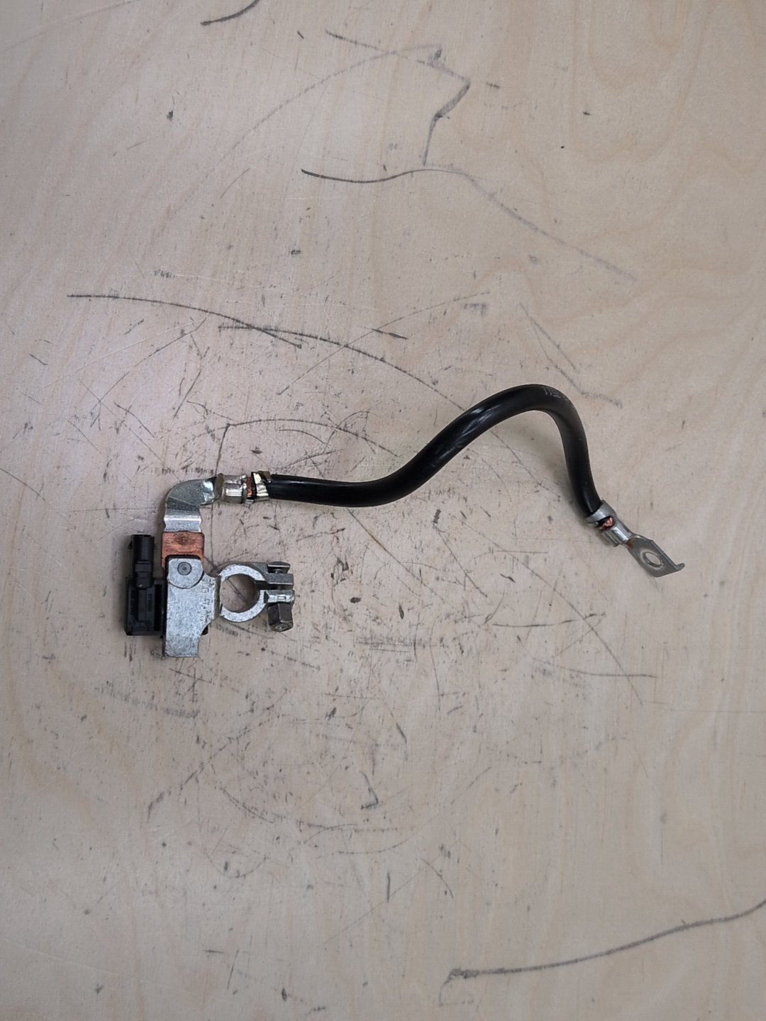 OEM BMW E90 E91 E92 E93 328 330 335 Negative Battery Cable Terminal IBS Sensor