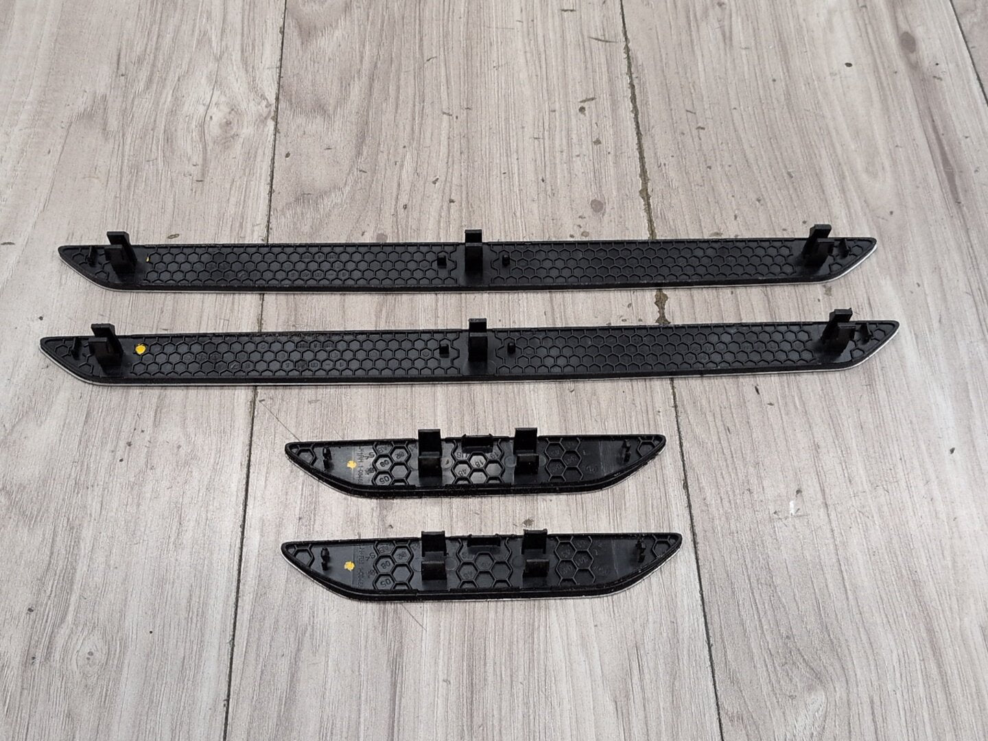 2015 - 2019 BMW X6 F86 Front Rear Left Right Scuff Plate Door Sill SET 7370423 S63B44T2