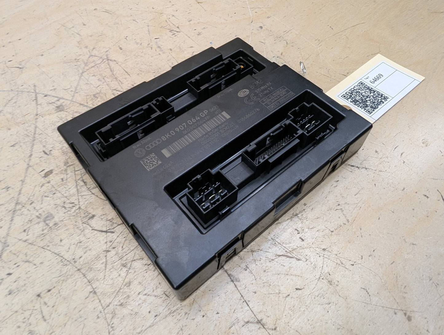 2011-2017 Audi RS5 8T BCM Body Control Module 8K0907064GP OEM
