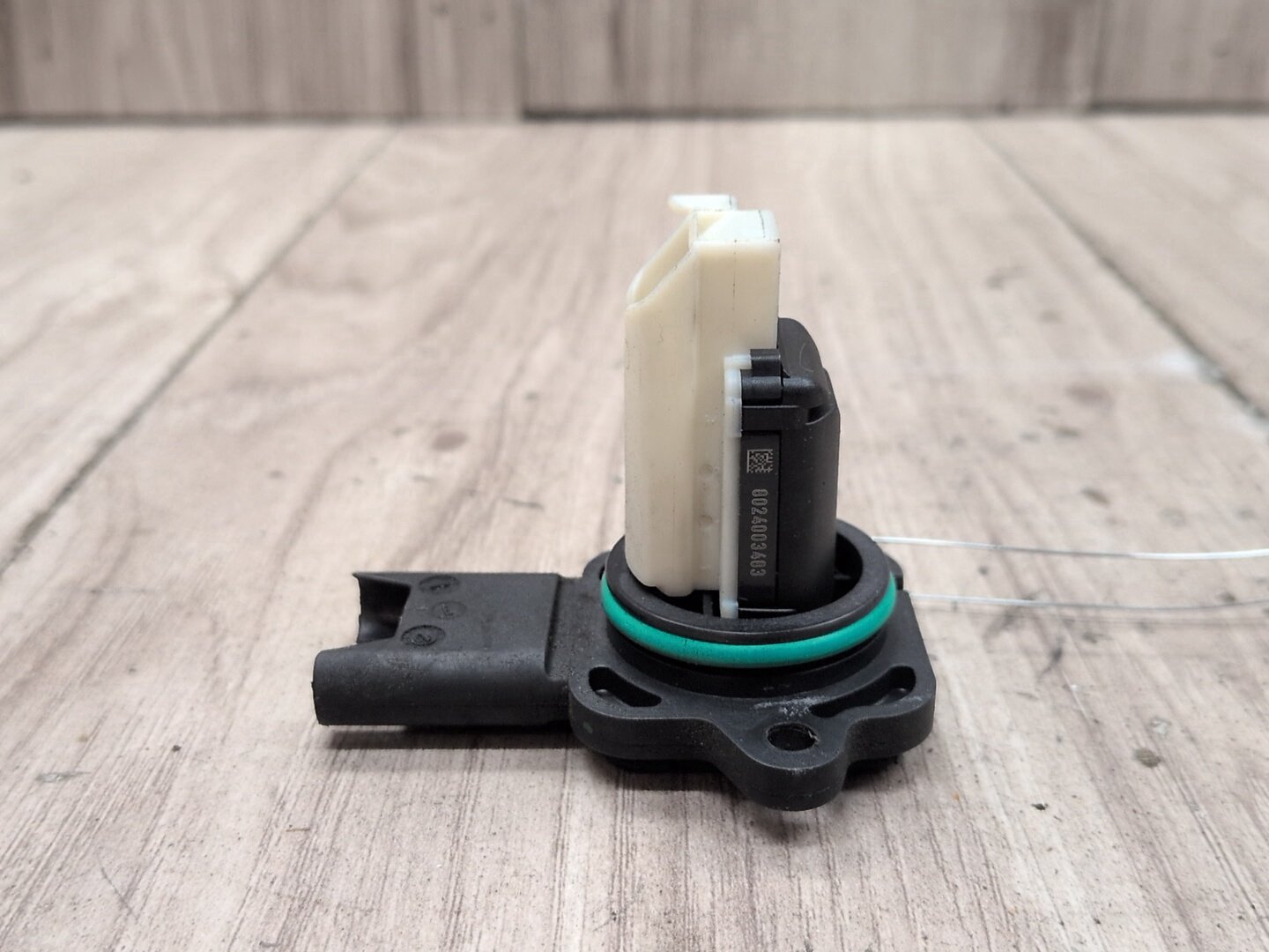 OEM BMW E82 E88 E90 E92 E93 328 Engine N51 N52 Air Flow Mass MAF Sensor Meter