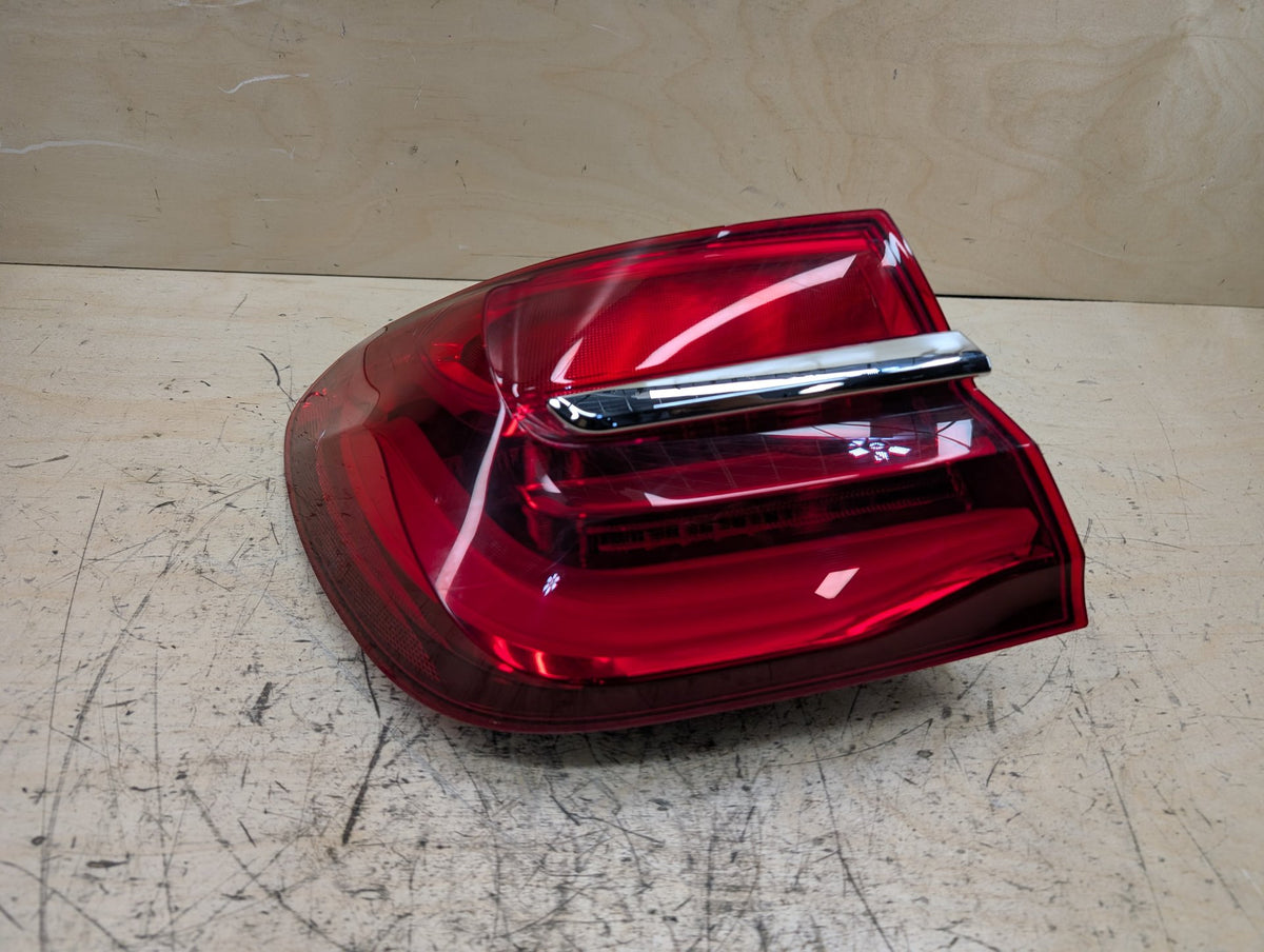 16-19 OEM BMW G11 G12 740 750 M760 B7 Rear Left Driver Outer LED Tail Light