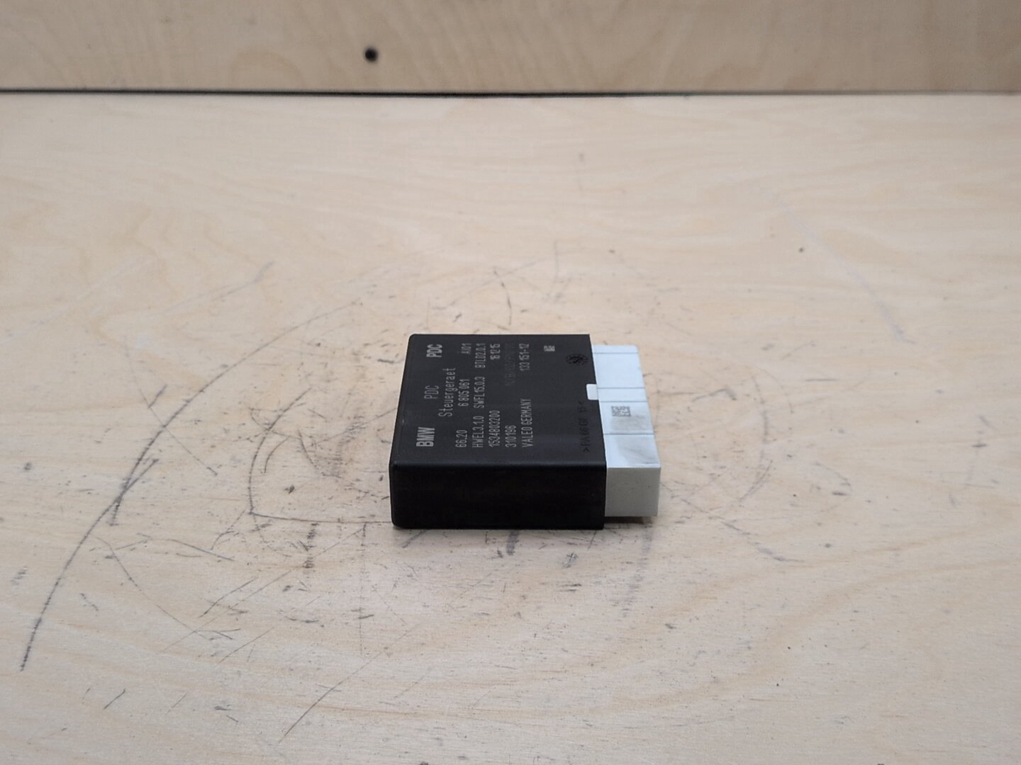 2015-2019 BMW X6 F16 PDC Park Assist Control Module 6805061