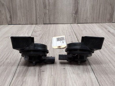 2008-2017 Audi S5 8T Alarm Horns SET 8T0951223 OEM