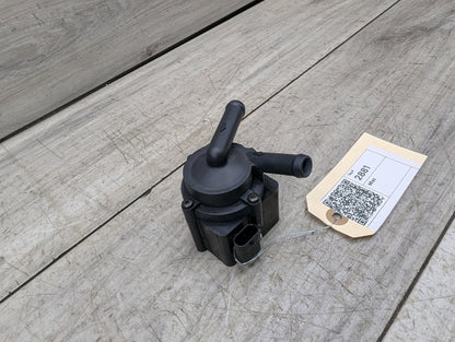 2014 - 2018 BMW X5 F15 Engine Motor Cooling Auxiliary Water Pump 7629917 N63B44O1