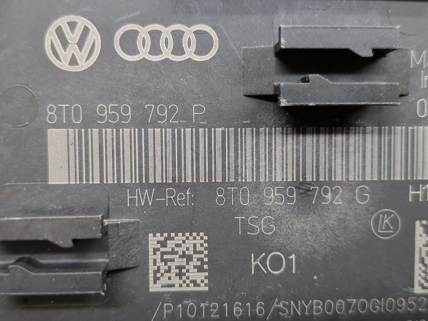 2013 - 2017 Audi S5 8T Misc 8T0959792P CTUB