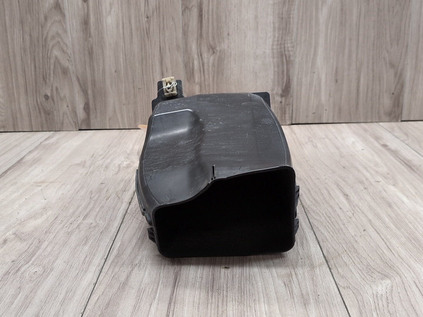 2019 - 2026 BMW X5 G05 Left Driver Brake Air Duct 7421699 N63B44M3
