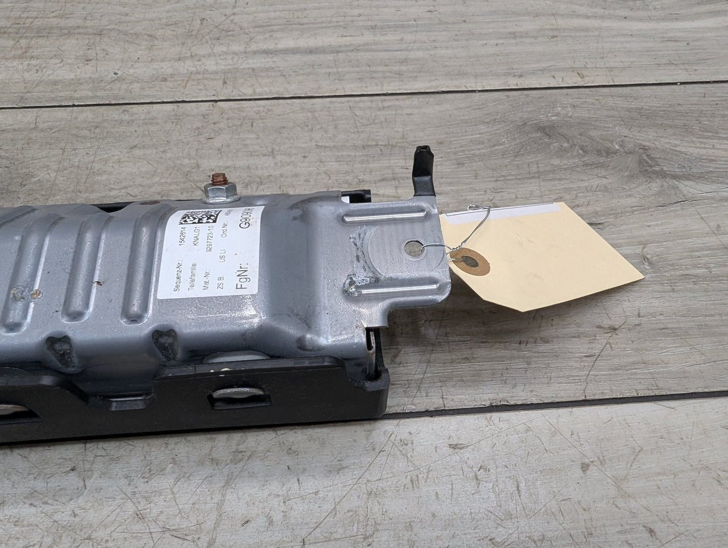 OEM BMW F90 G11 G12 G30 530 540 M550 M5 Front Left Driver Knee Lower Dash Airbag