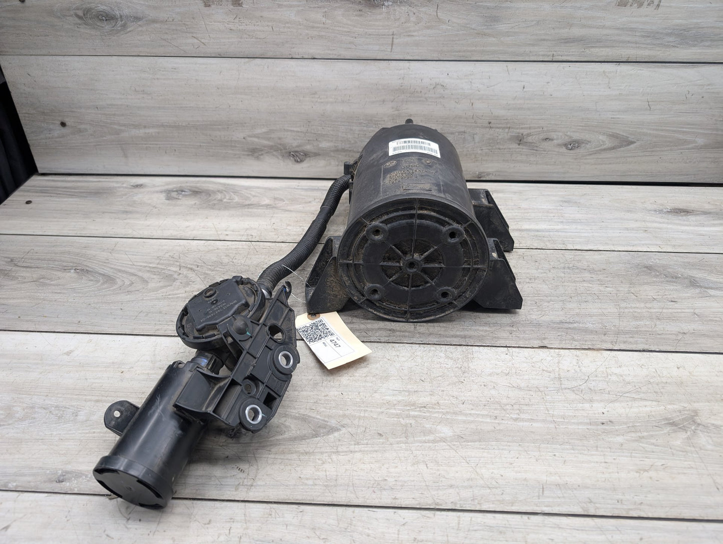 OEM BMW G01 G02 F97 X3 X4 Charcoal Filter Fuel Tank Vapor Evaporator Canister