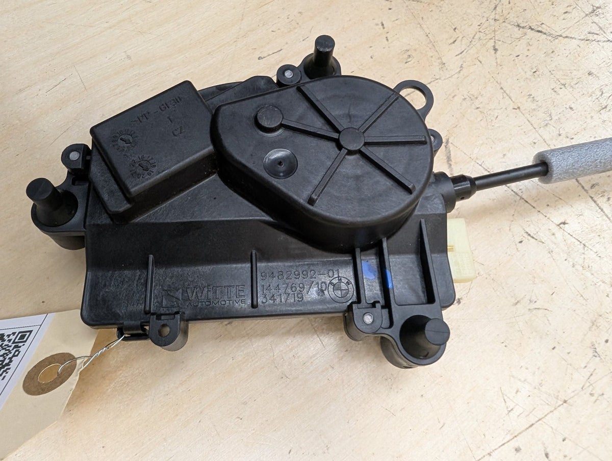2019-2026 BMW X5 G05 Liftgate Trunk Lid Liftgate Lock Latch Actuator 9482992 OEM