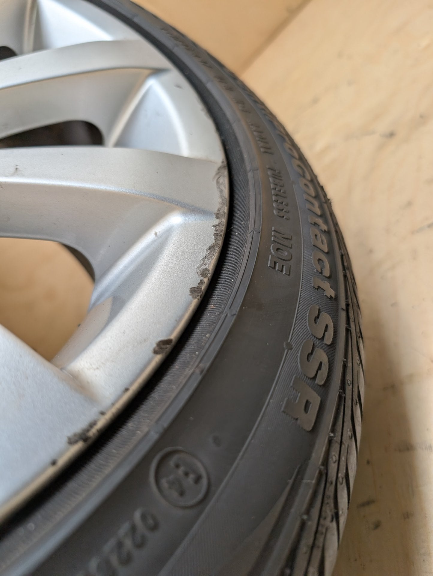 06-13 OEM BMW E90 E92 E93 328 335 Wheel Rim 17x8 ET34 V-Spoke Style 285