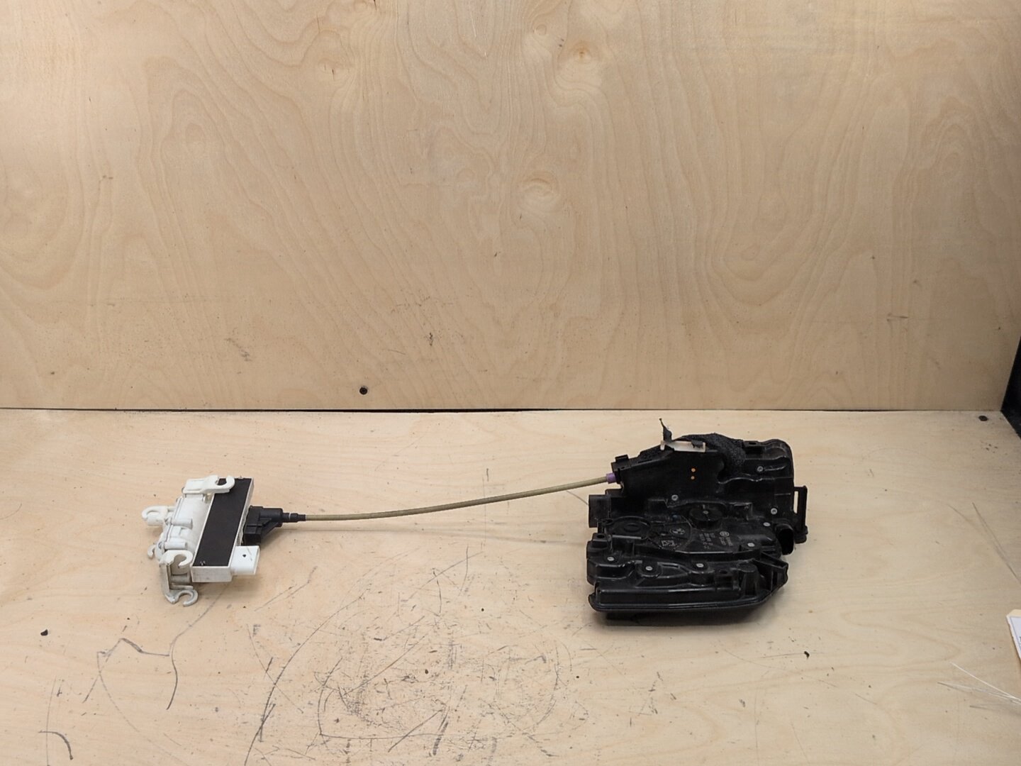 2016-2022 BMW 750i G12 Rear Right Passenger Door Latch Lock Actuator w/ Soft Close 2581898