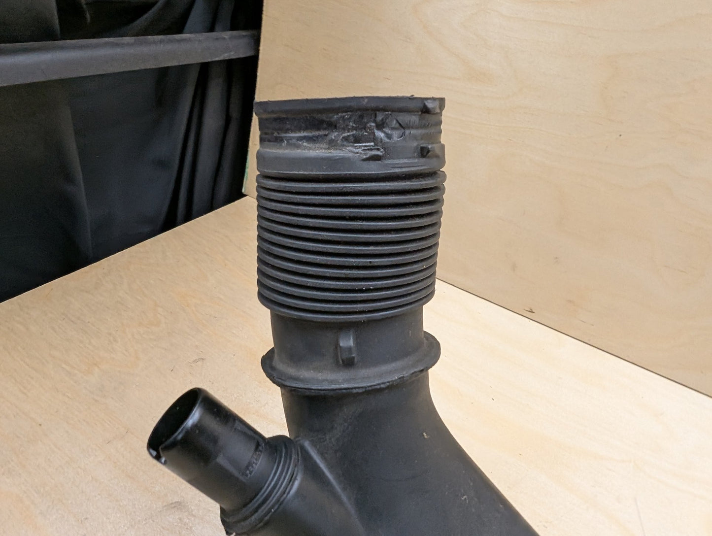 07-10 OEM BMW E82 E90 E93 N54 Engine Charge Induction Air Intake Duct Tube Pipe