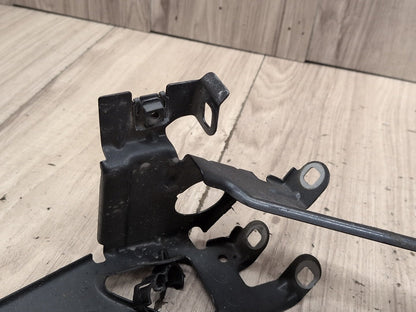2012-2018 BMW M6 F06 Front Right Passenger Fender Brackets SET 7230584