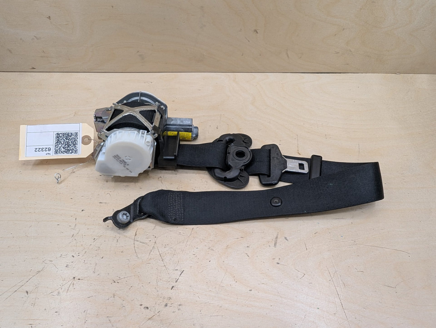 12-20 OEM BMW F30 F36 F80 M3 Front Left Driver Side Seatbelt Retractor Black