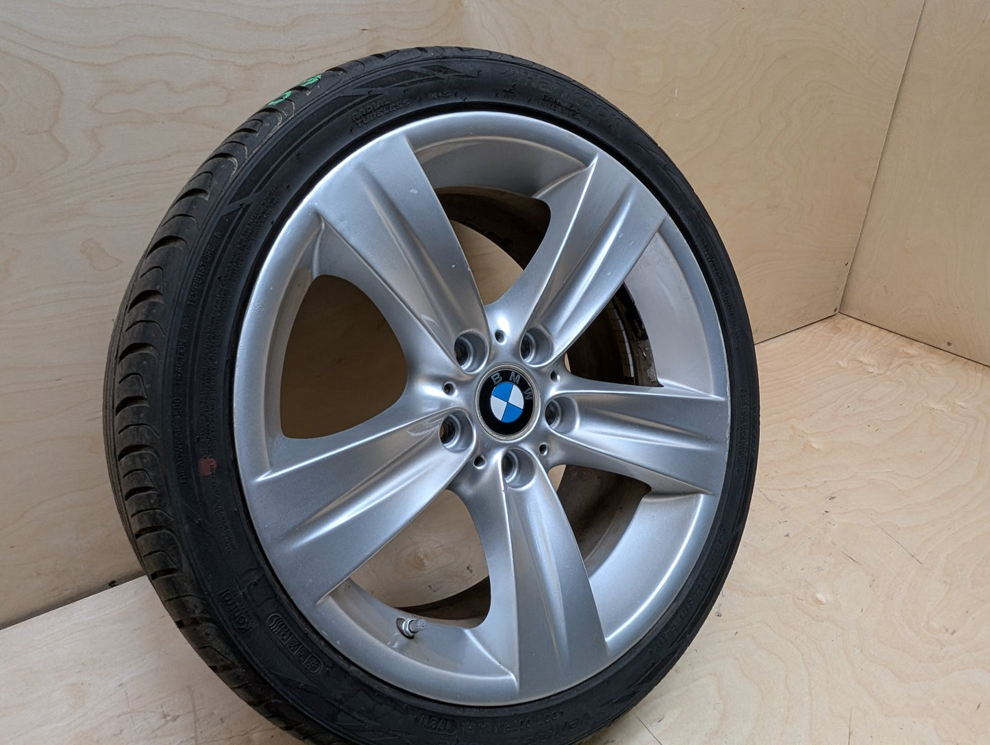 06-13 OEM BMW E90 E92 E93 328 335 Wheel Rim 18x8.5" ET:37 Star Spoke Style 189