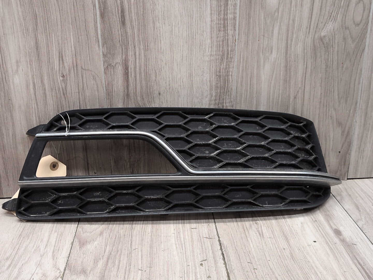 2013 - 2017 Audi S5 8T Front Right Passenger Bumper Cover Grille 8T0807682K CTUB