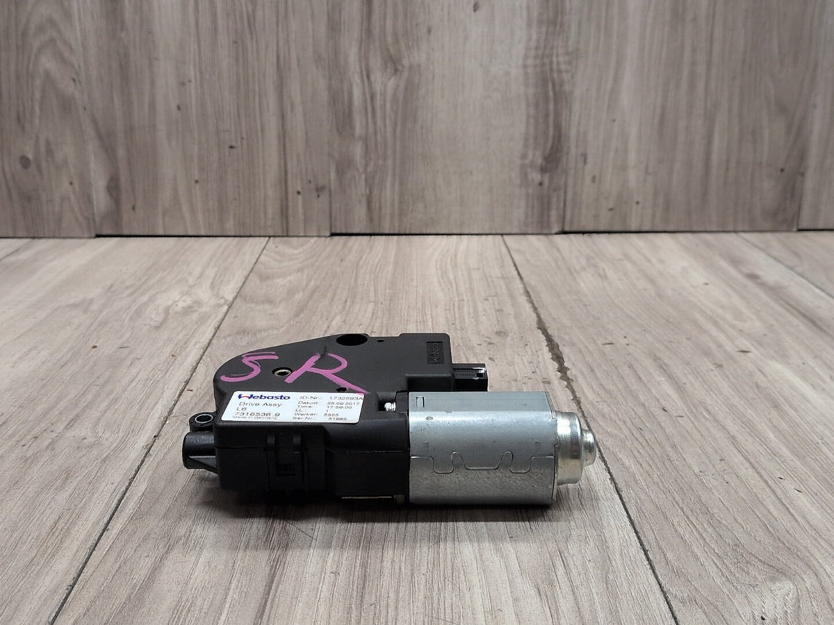 2017-2023 BMW M550i G30 Sunroof Sun Roof Glass Motor 7316536 OEM