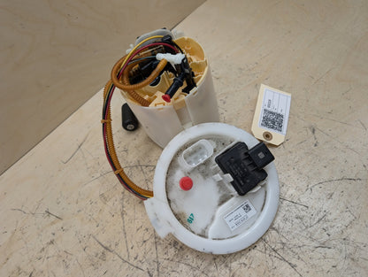 OEM BMW G20 G22 G23 G26 G42 330 M340 430 M440 Gas Tank Mounted Sending Fuel Pump