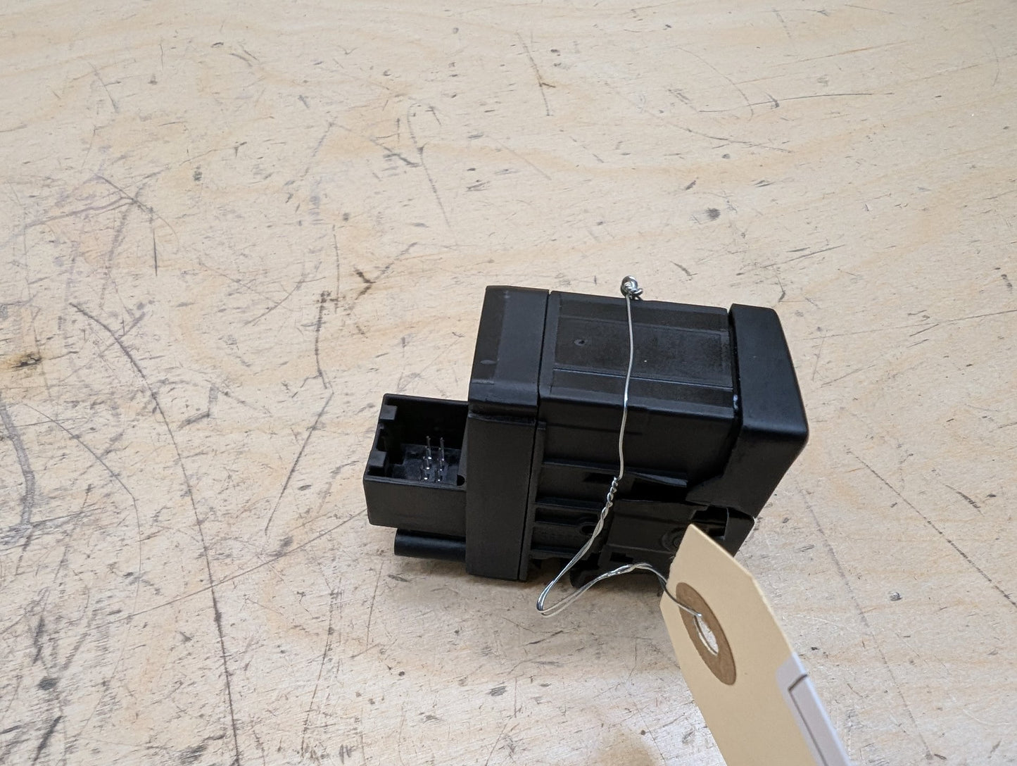 2011-2017 Audi RS5 8T Emergency Parking Brake Switch 8K1927225F