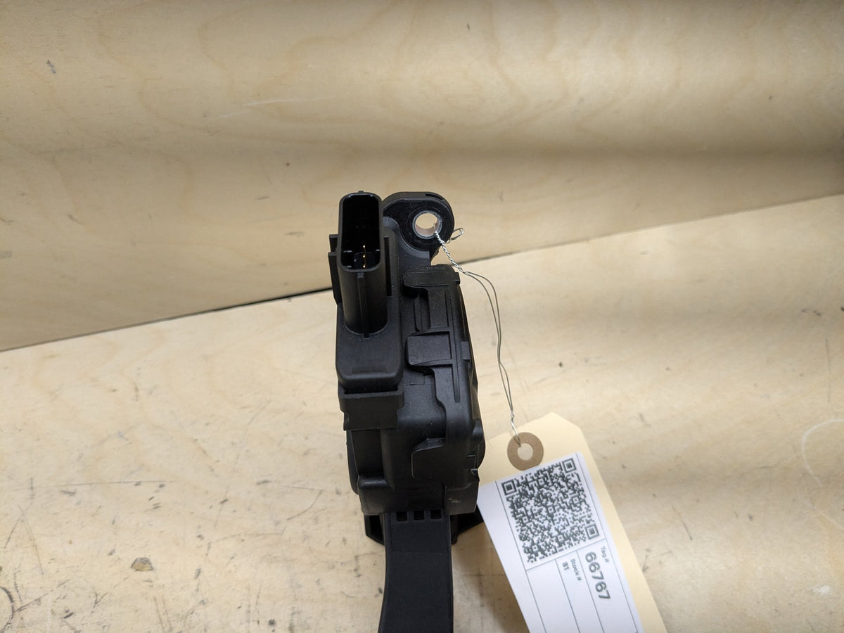 2012-2018 Audi A6 C7 Gas Accelarator Pedal 8K1723523A OEM