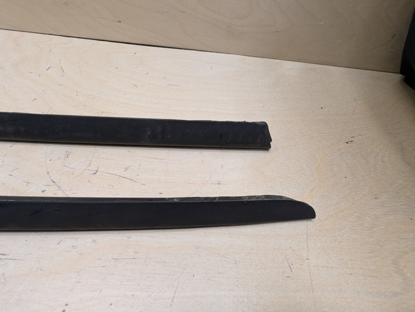 2011-2017 Audi RS5 8T Front Left Right Side Windshield Drip Trim Molding SET 8T0854327A OEM