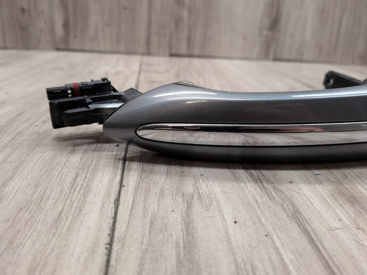 2011-2016 BMW M5 F10 Front Left Driver Door Handle w/ Comfort Access 7305284