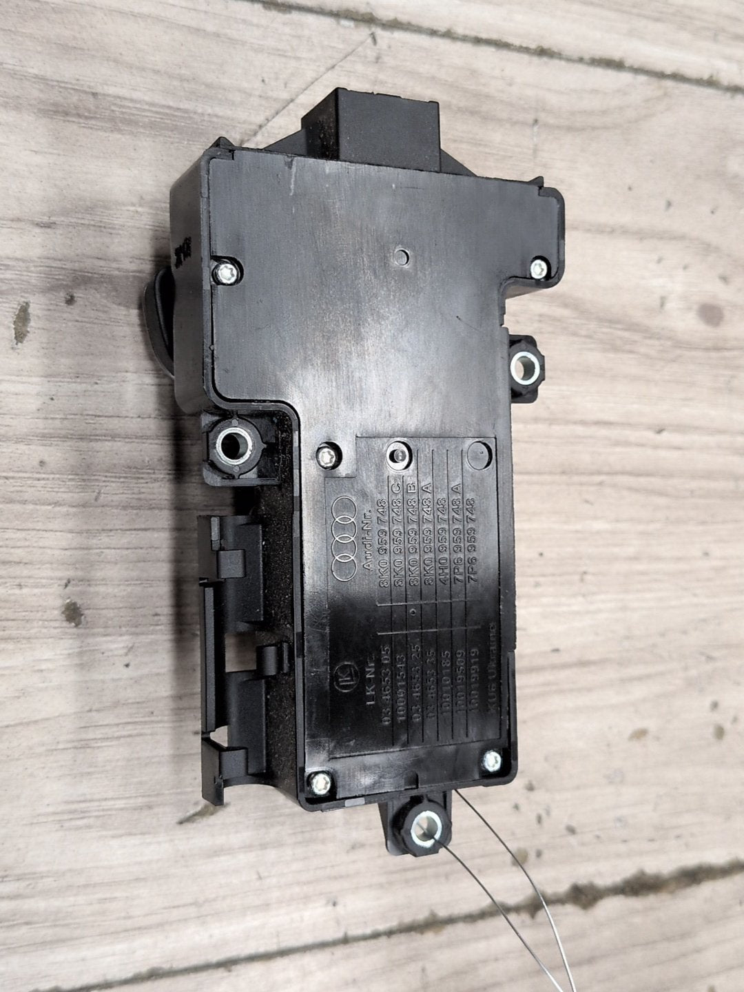 2008 - 2017 Audi S5 8T Front Right Passenger Seat Control Switch 8K0959748