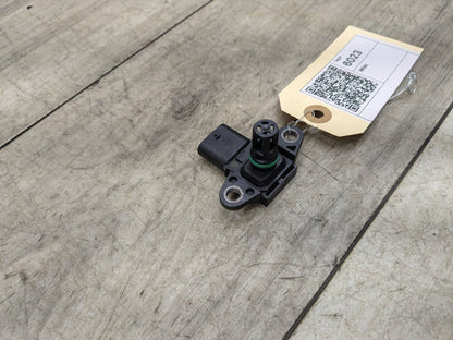 2016-2022 BMW 750Li G12 Manifold Absolute Pressure (MAP) Sensor 8644432