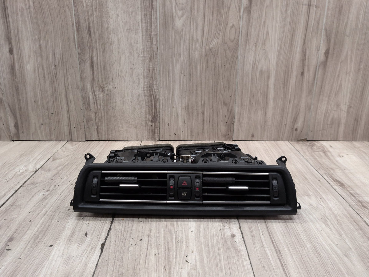 OEM BMW F10 528 535 550 M5 Dash Center Air Vent Grille Hazard Unlock Switch