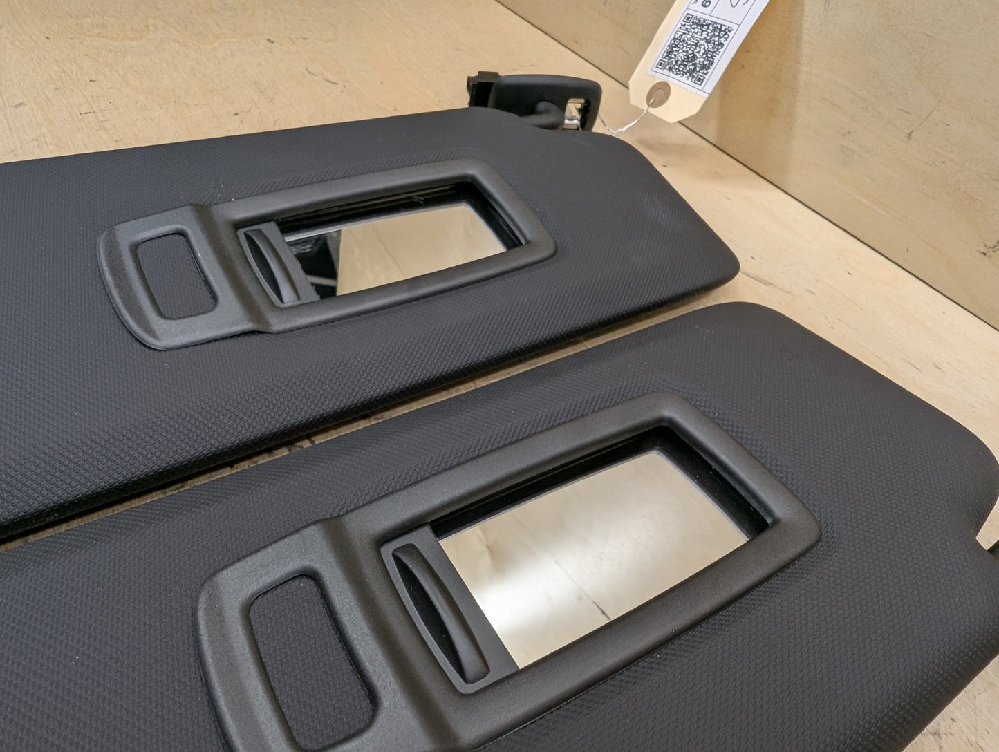 18-21 OEM BMW G01 G02 F97 F98 Right Passenger Side Sun Visor Anthracite Black