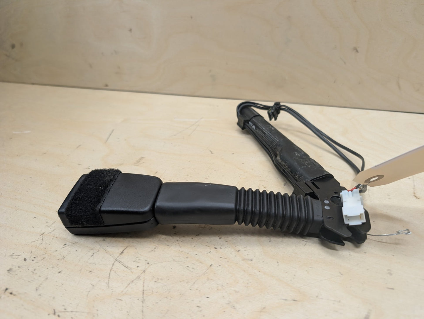 OEM BMW F30 F32 F36 F80 F82 F87 M3 Front Left Driver Seat Belt Buckle Tensioner